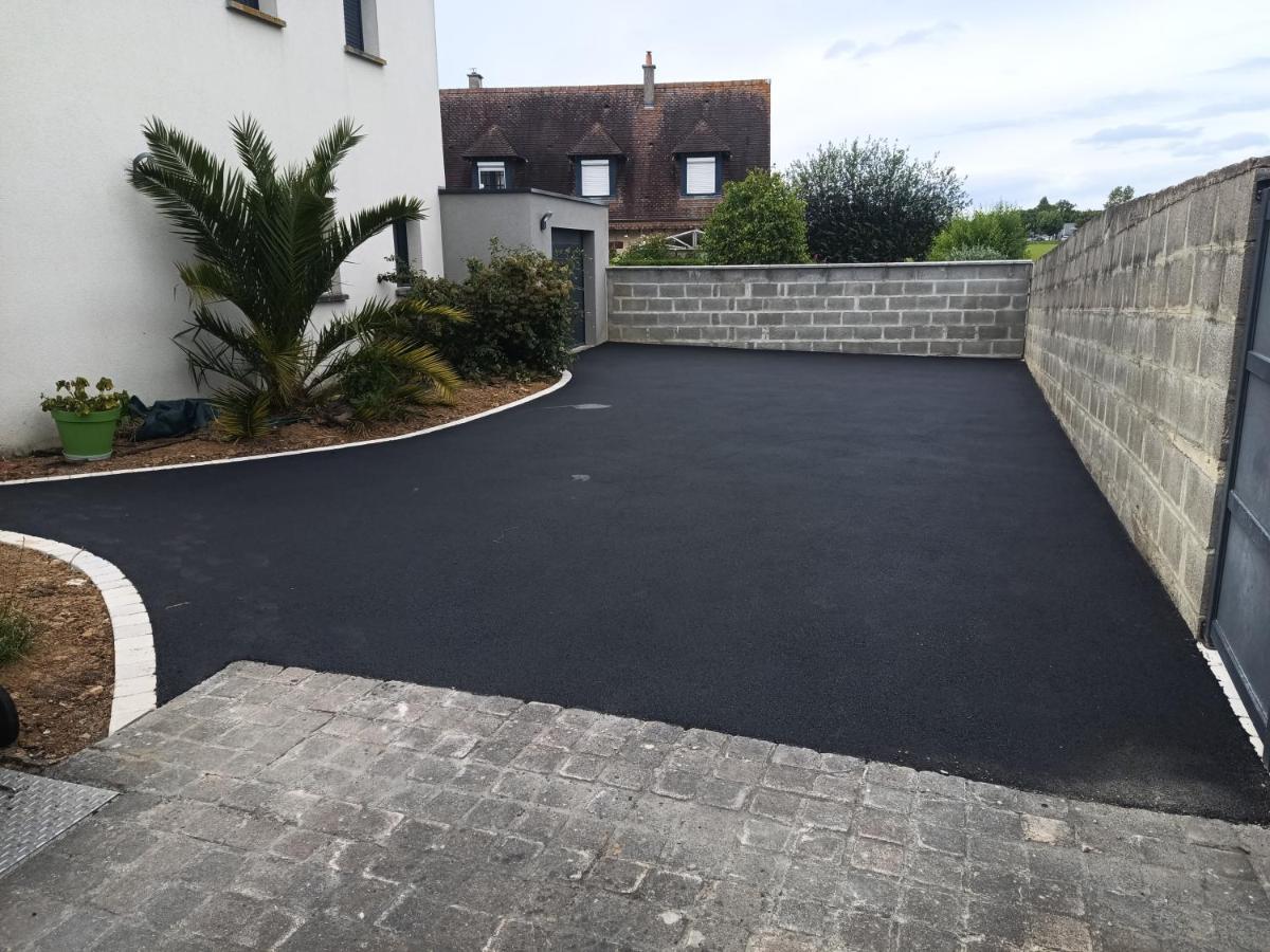 Grande Maison Entiere De 120M2 Epron Zewnętrze zdjęcie